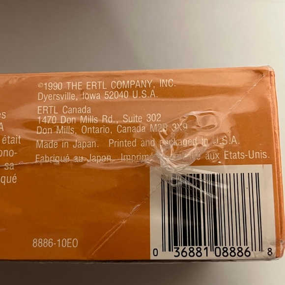 AMT Ertl P-47D Thunderbolt Model Plane Kit 1:48 scale Model 8886 1990 Sealed Box - Picture 8 of 11